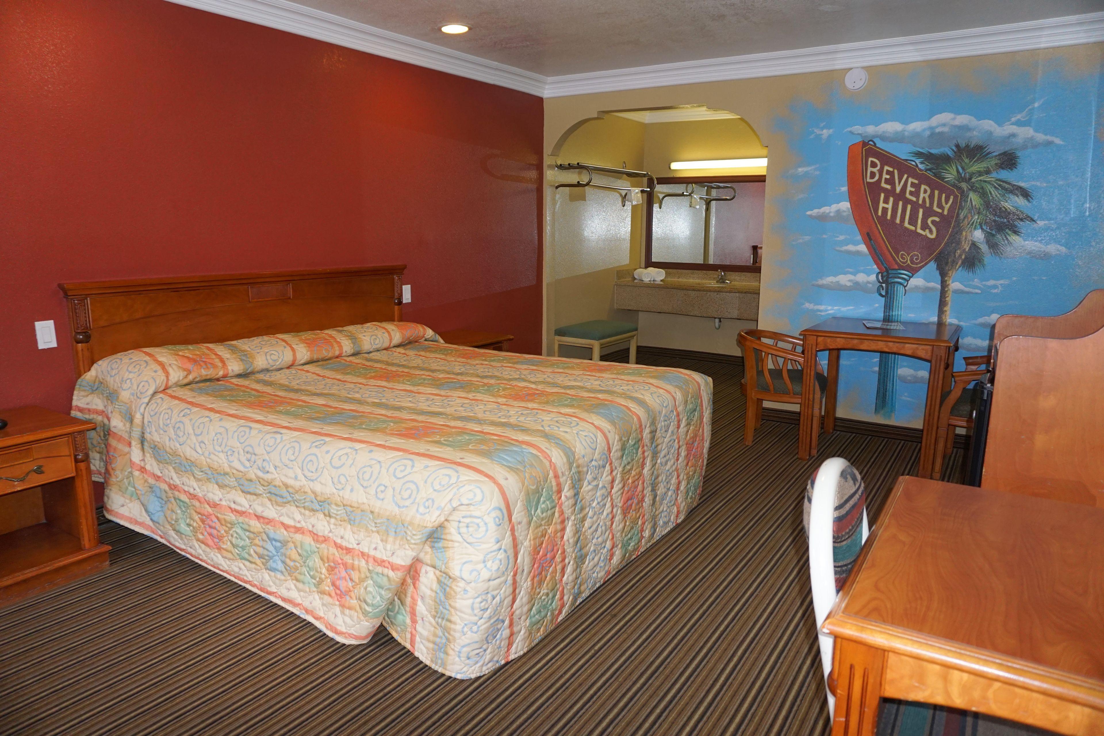 Hollywood Inn Express North — Photos 3